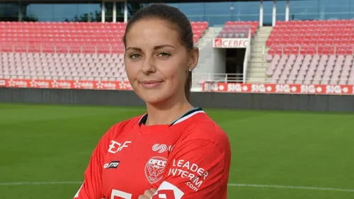 Une internationale anglaise signe au DFCO